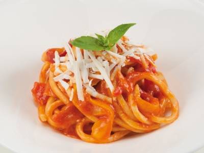 Troccoli with peppers cream and saltes ricotta cheese